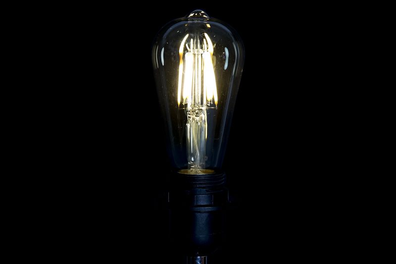 Ampoule LED Rétro Blanc Chaud E27 6,5x6,5x23cm – Image 5