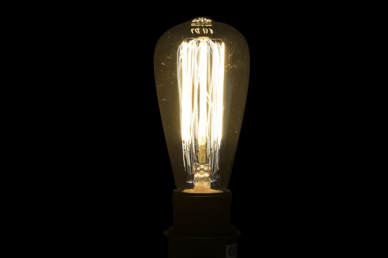 Ampoule LED Rétro Blanc Chaud E27 6,5x6,5x23cm – Image 3