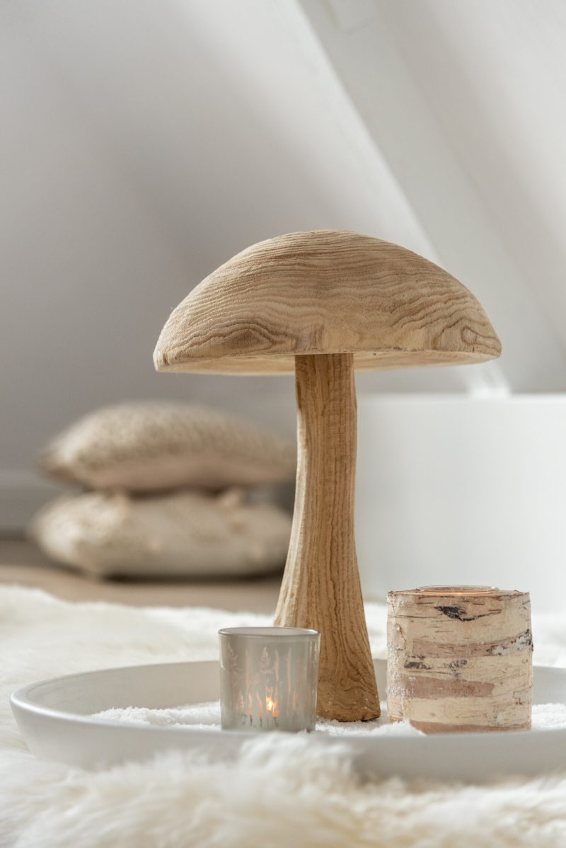 Champignon "Danda" en Bois de Chataigner Naturel 28x28x38,5cm