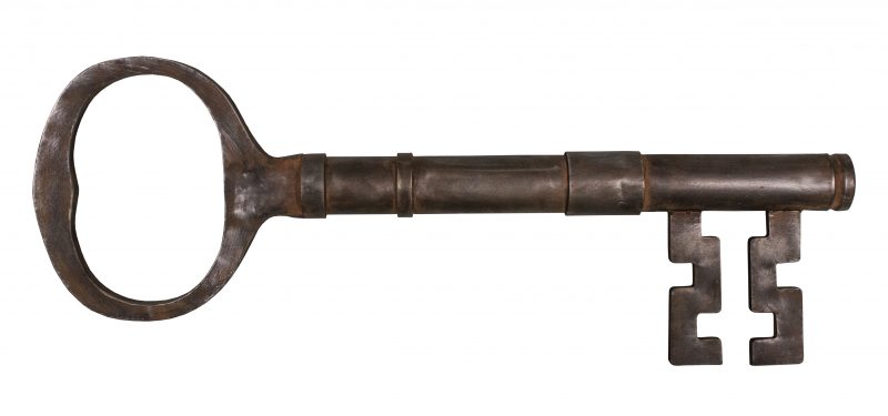 Grande Clé Industrielle Murale en Métal Antique 9,5x38,5x112cm