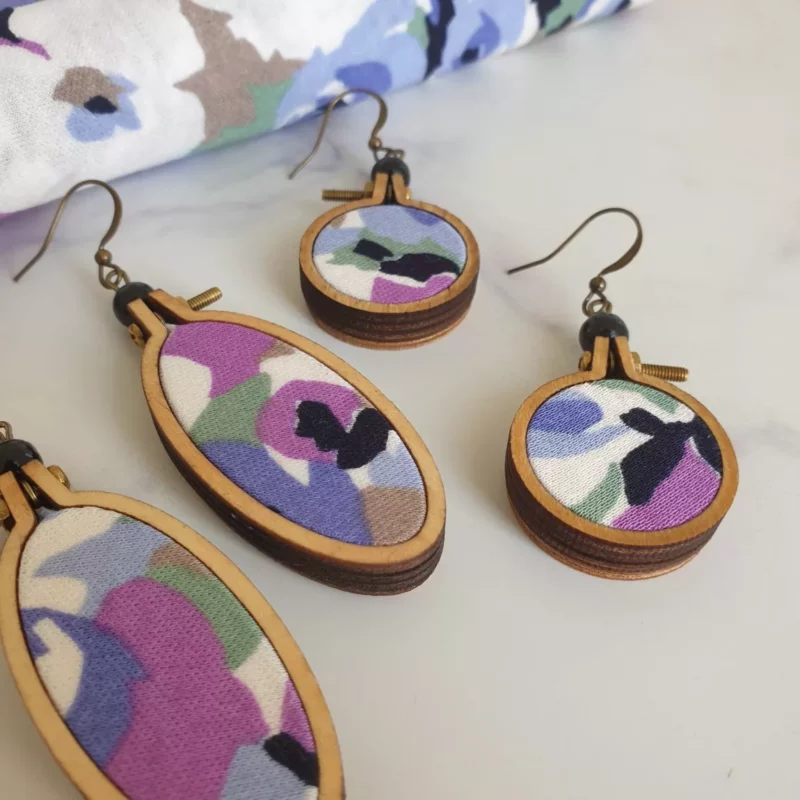 Boucles d'Oreilles "Rolande" en Bois et Coton Upcycling – Image 2