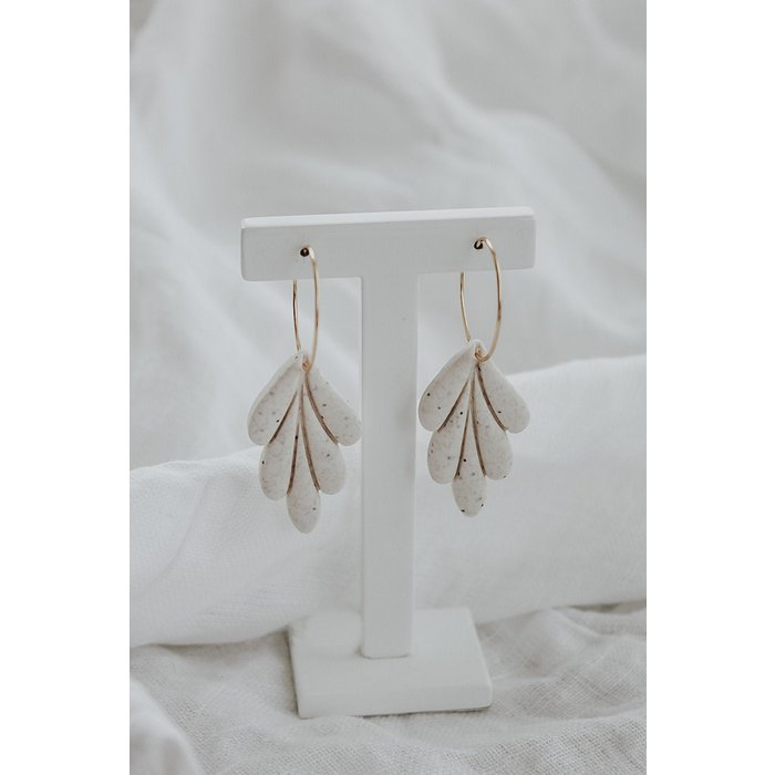 Boucles d'Oreilles Dorées "Feuille" en Pâte Polymère