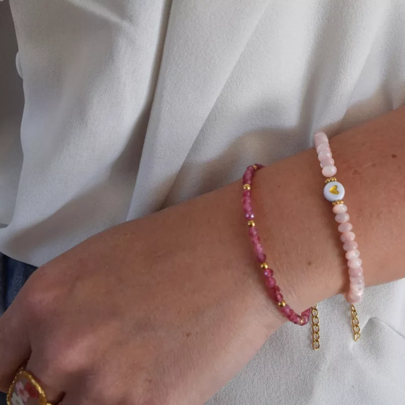 Bracelet en Perles d'Acier Inoxydable Doré à l'Or Fin 3mm et Perles à Facettes Rose 3mm – Image 4
