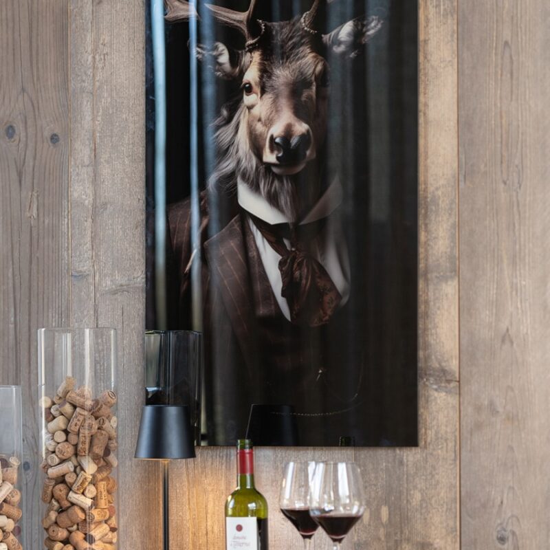 Décoration Murale sous Verre, Cerf en Costume 60x0,4x90cm