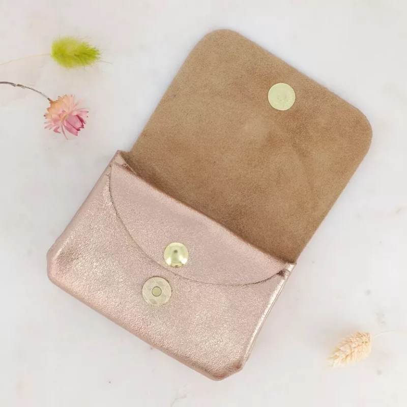 Porte Monnaie "Bruxelles" 10x7cm en Cuir de Vachette, 2 Boutons en Laiton Aimanté, 3 compartiments, Divers Coloris